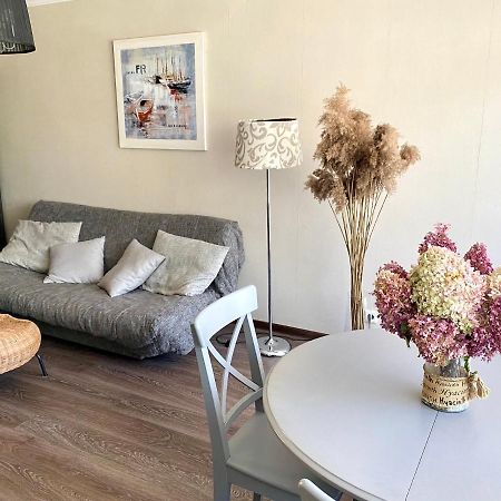 Apartment In Jurmala With Balcony Zewnętrze zdjęcie